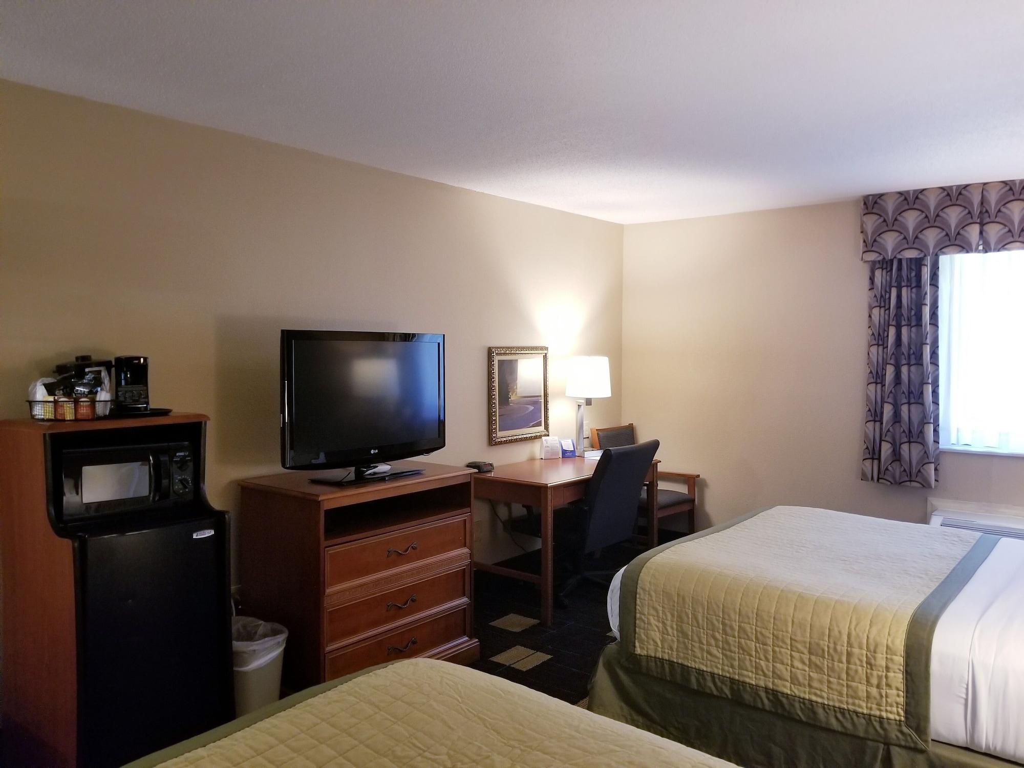 Baymont By Wyndham Indianapolis West Hotel Exterior photo