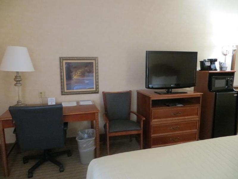 Baymont By Wyndham Indianapolis West Hotel Exterior photo