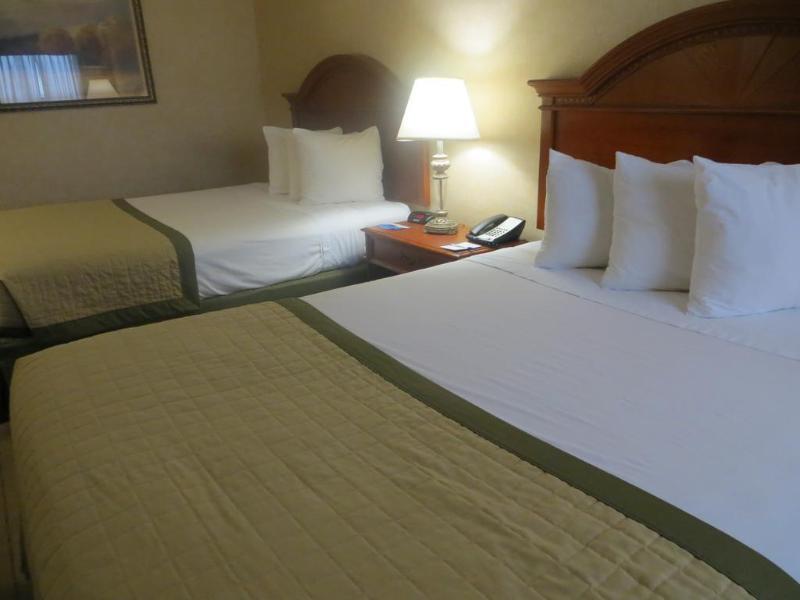 Baymont By Wyndham Indianapolis West Hotel Exterior photo